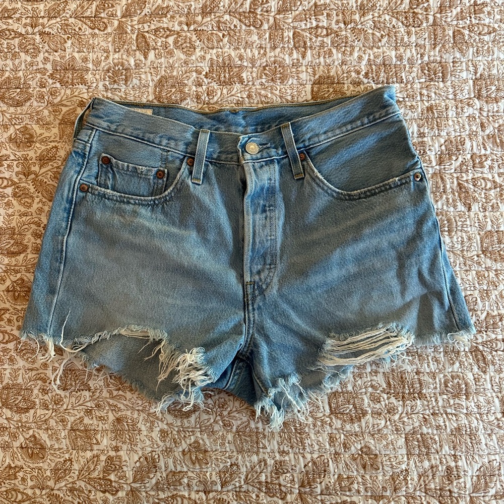 Classic Levi’s 501 Cut Off Shorts